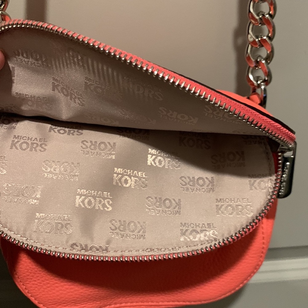 Michael Kors cross body *FREE SHIPPING! - Picture 7 of 7